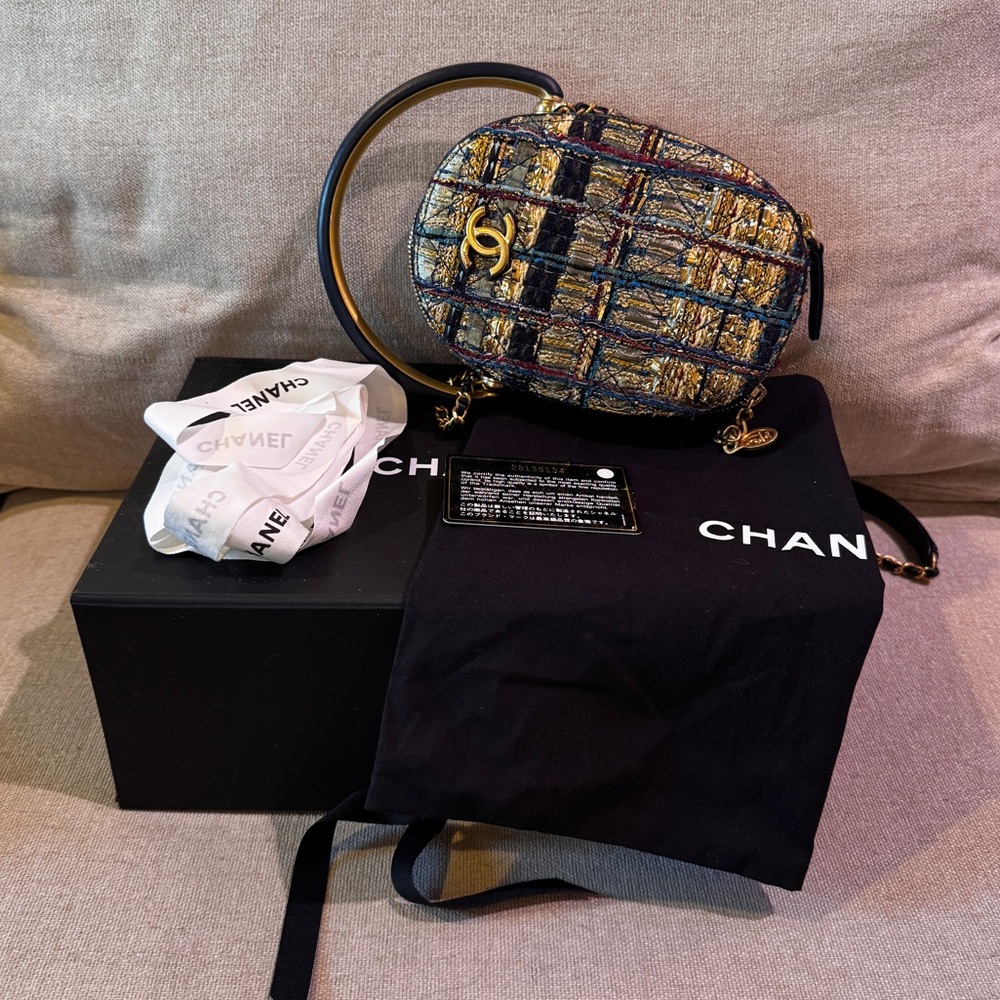 JUST SOLD Pristine Chanel Mini Top Handle bag - Picture 10 of 10